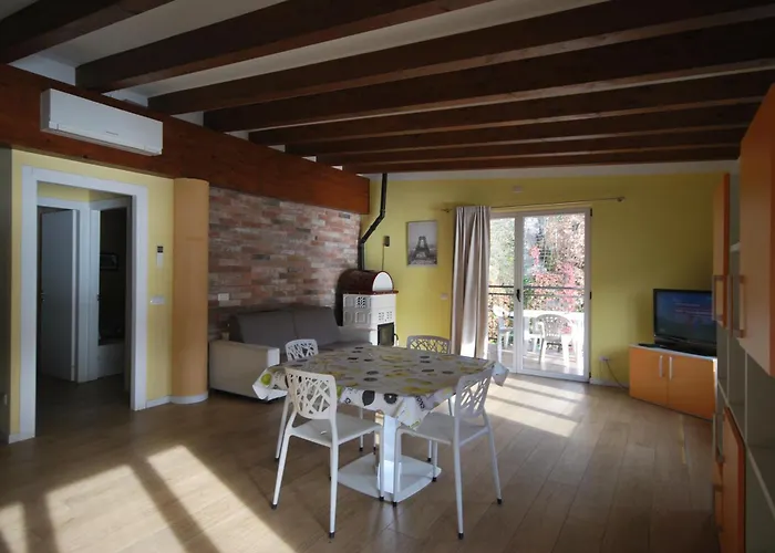 Andrea Olga House شقة