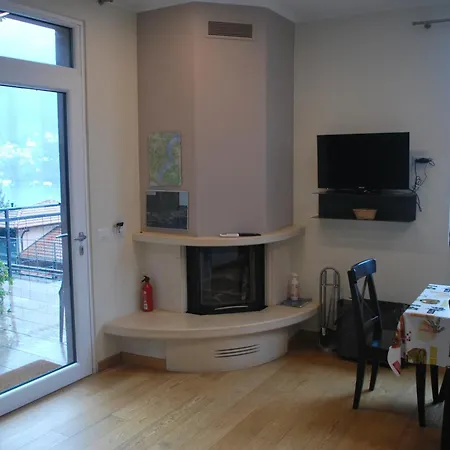 Andrea Olga House Апартаменты Лалльо